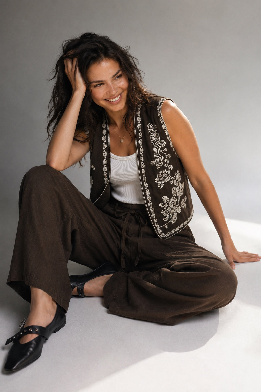 Brown Arabesque Embroidered Linen Set