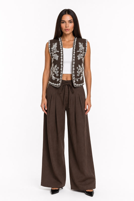 Brown Arabesque Embroidered Linen Set